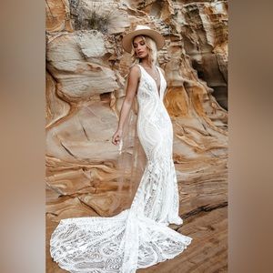 NEVER WORN OR ALTERED Lovers Society Charlie Gown Wedding Dress